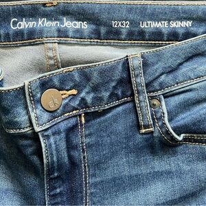 Calvin Klein Women's Skinny Jeans - Dark Blue